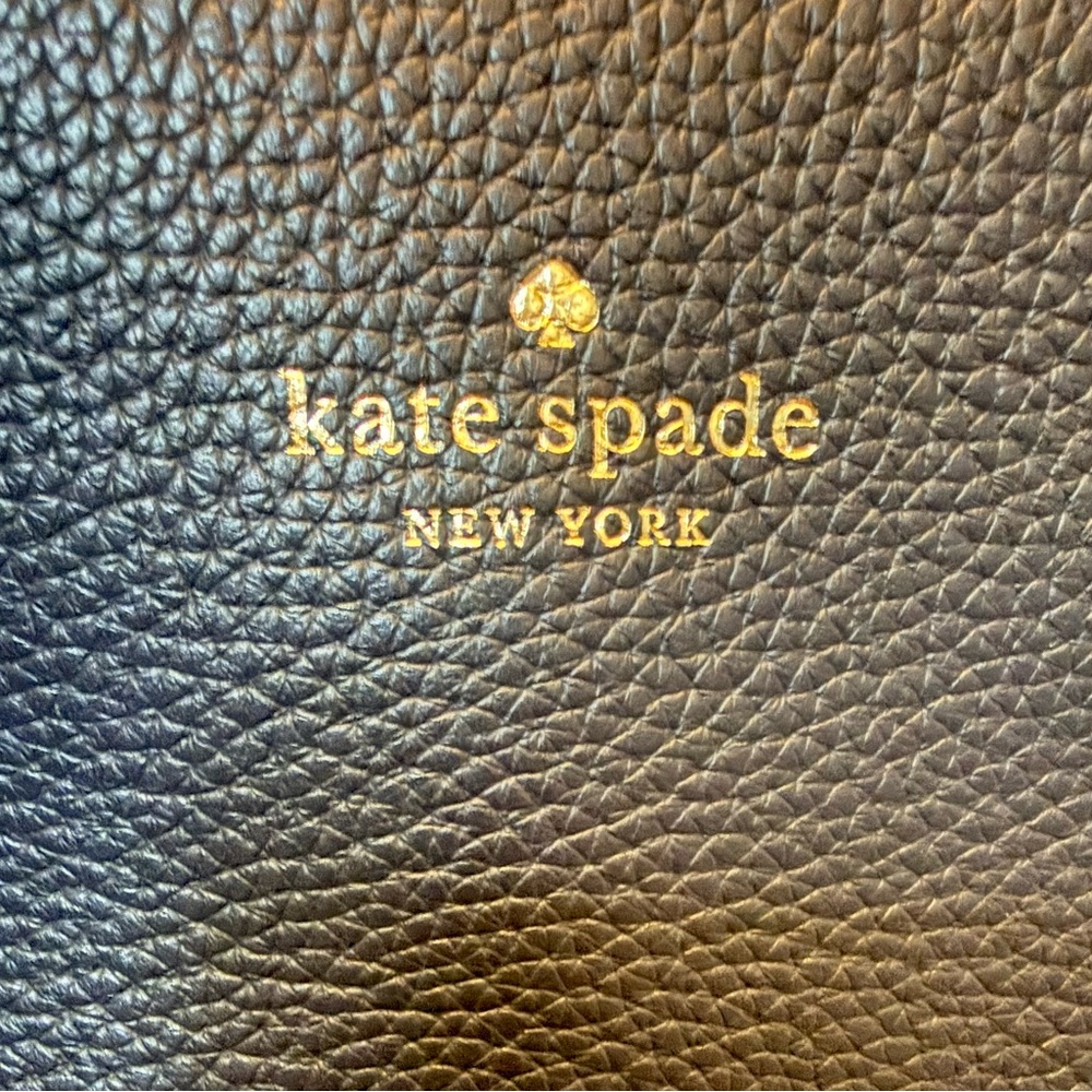 ♠️ Kate Spade Navy Blue Leather Crossbody Bag - Picture 6 of 9